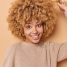 Cheveux secs et crépus : comment retrouver de la souplesse ?